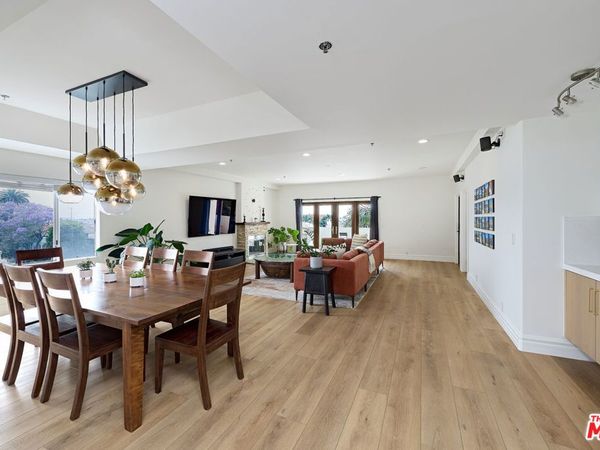 1714 Barry Avenue, Unit D, Los Angeles, CA 90025