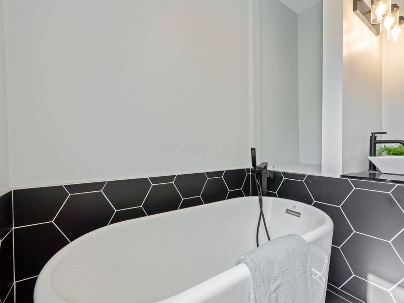 150 N Oak Street, London, OH 43140 Photo 31