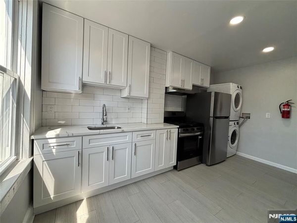 240 E Forest Avenue 2, TEANECK, NJ 07666