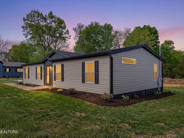 9 Hamilton Street , Englewood, TN 37329