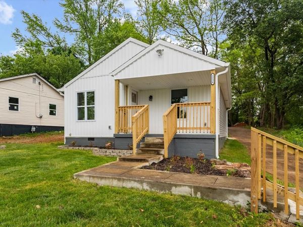 1234 Paradise Hill Rd , Clarksville, TN 37040