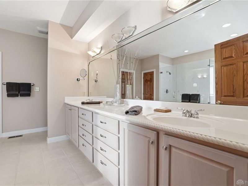 7286 Meeker Creek Drive, Butler Township, OH 45414 Photo 44