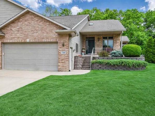 734 8th Street, Prairie Du Sac, WI 53578