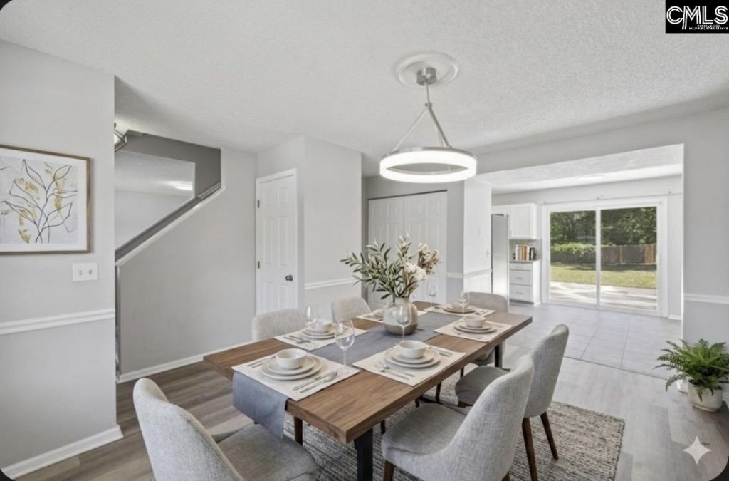 114 Woodspur Road Photo 4
