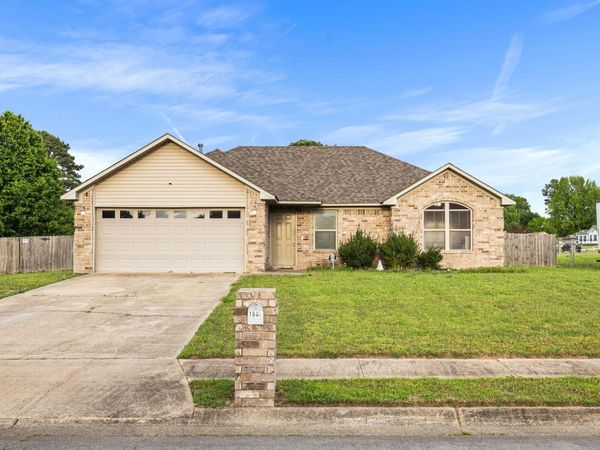 1008 Stevenson Cove, Jacksonville, AR 72076