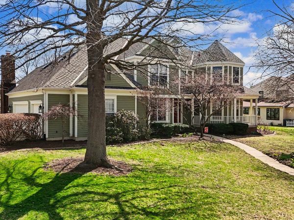 2204 Edgewater Place , Champaign, IL 61822