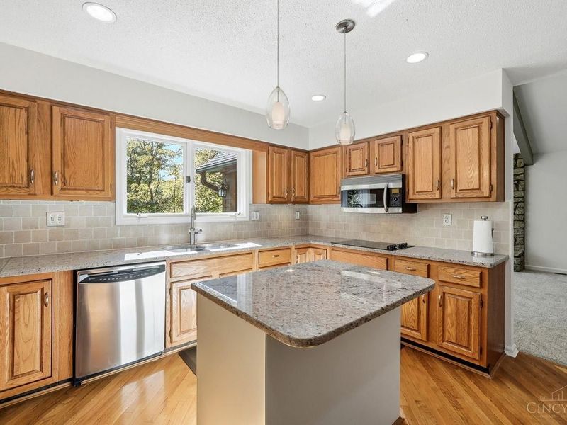 3843 Blackwood Court, Blue Ash, OH 45236 Photo 9