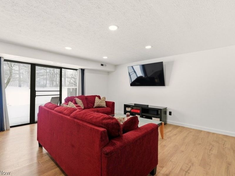 9840 Sunrise Boulevard, Unit S27, North Royalton, OH 44133 Photo 11