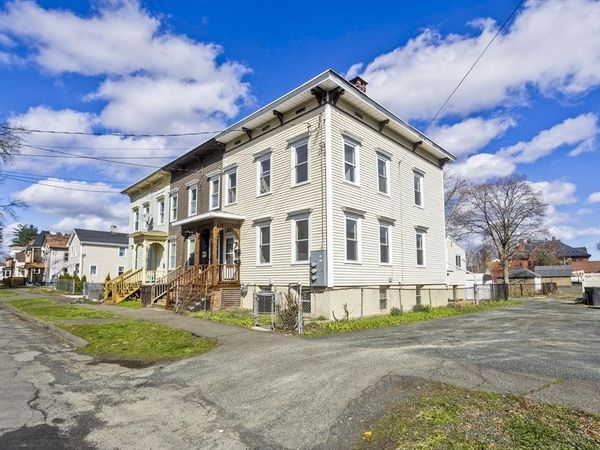 13 Hampden Street, Westfield, MA 01085