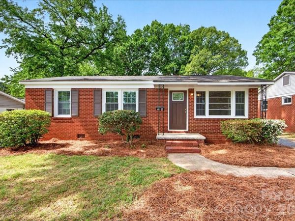 4820 Charleston Drive , Charlotte, NC 28212
