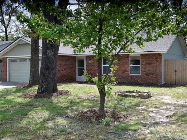 3604 W Beechwood Drive, Rogers, AR 72756