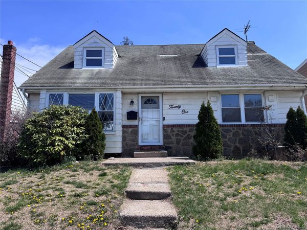 21 Boden Avenue , Valley Stream, NY 11580