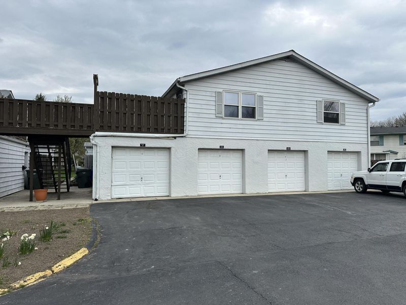 2516 Nassau Drive, Unit A, Columbus, OH 43232 Photo 1