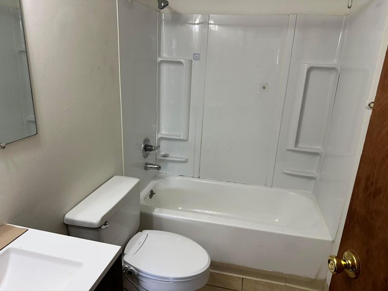 2516 Nassau Drive, Unit A, Columbus, OH 43232 Photo 26