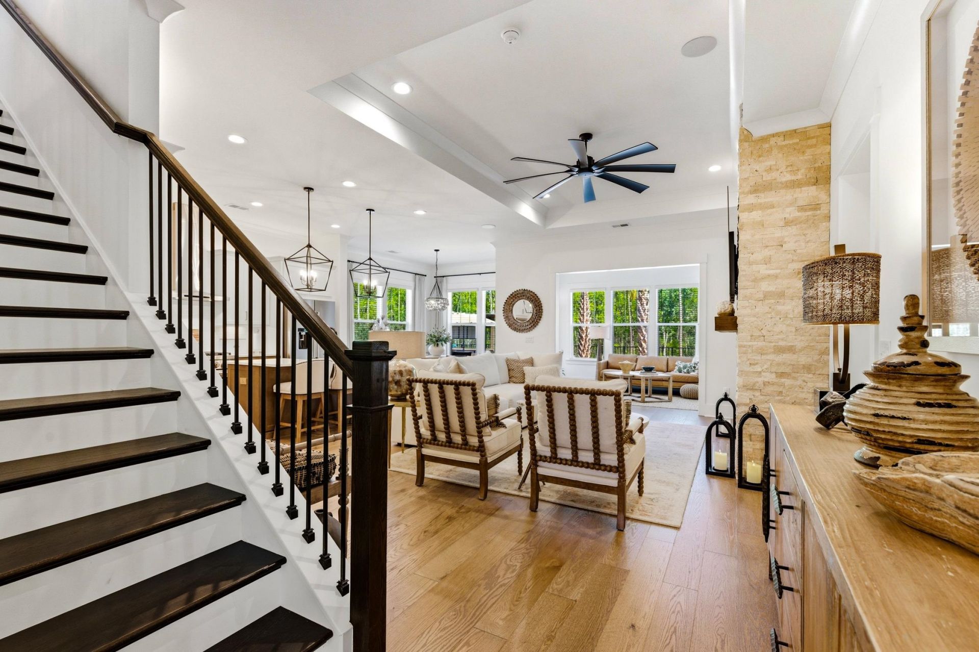 6436 Berg St. Photo 11