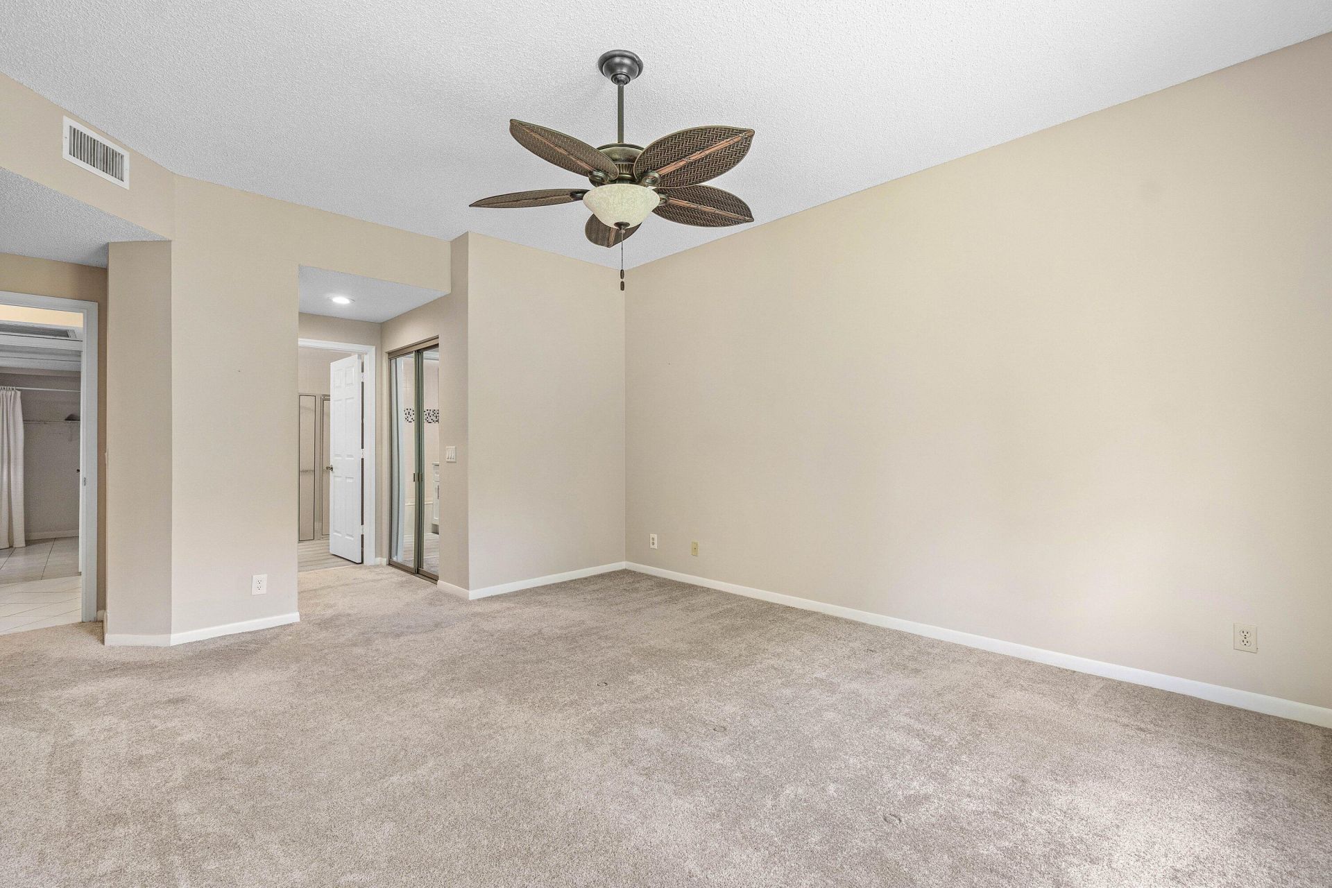 7685 Lexington Club Boulevard, Unit B, Delray Beach, FL 33446 Photo
