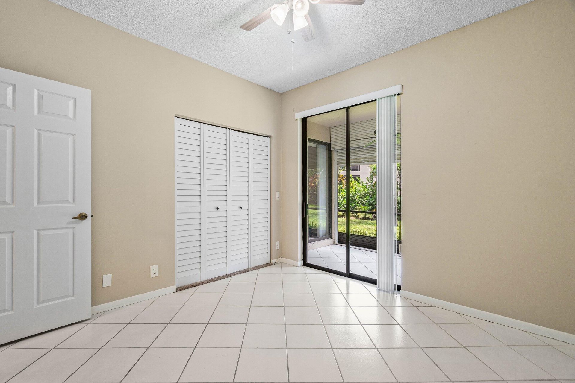 7685 Lexington Club Boulevard, Unit B, Delray Beach, FL 33446 Photo