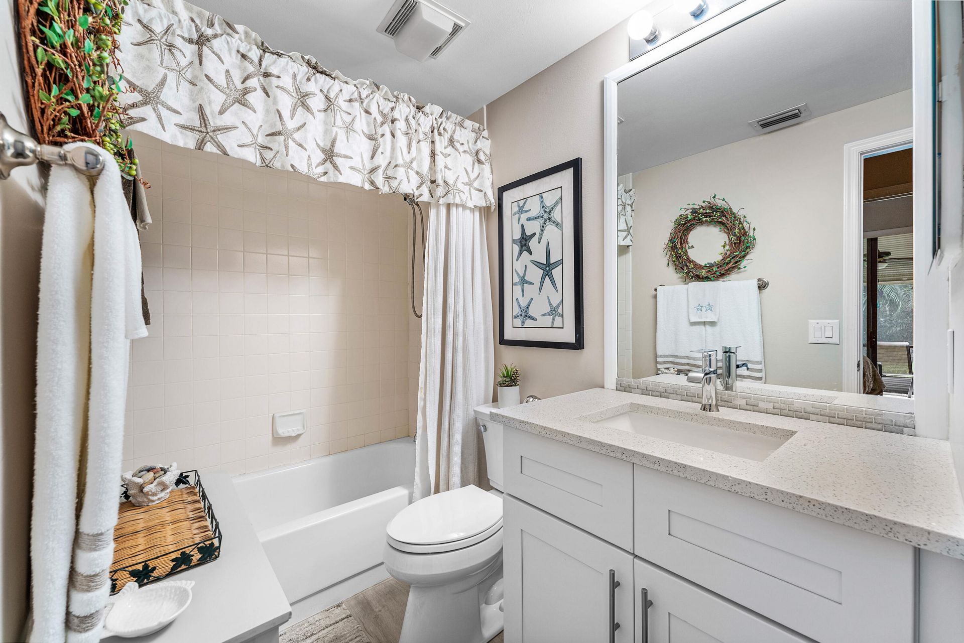 7685 Lexington Club Boulevard, Unit B, Delray Beach, FL 33446 Photo