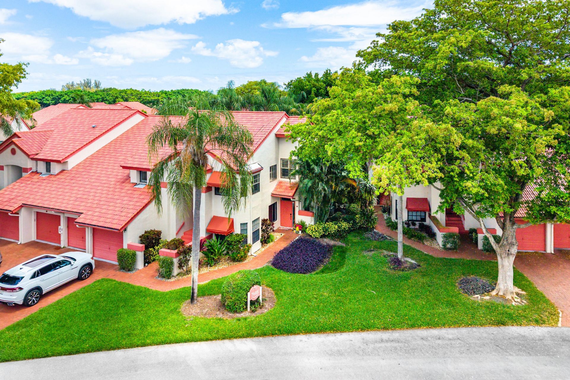 7685 Lexington Club Boulevard, Unit B, Delray Beach, FL 33446 Photo