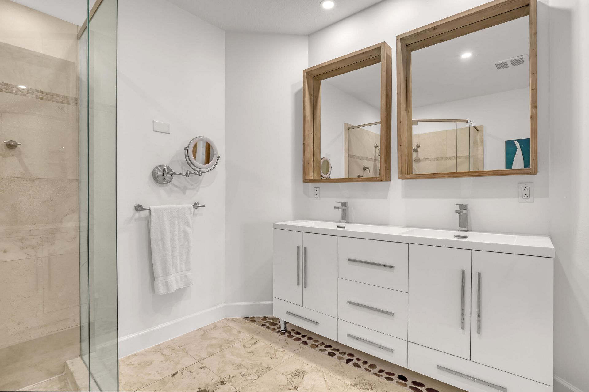 302 Sea Oats Drive, Unit E, Juno Beach, FL 33408 Photo