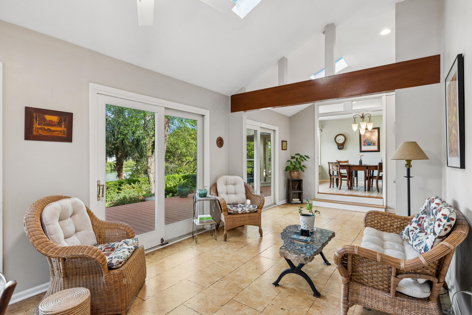 593 Marshgrass Boulevard Photo 7