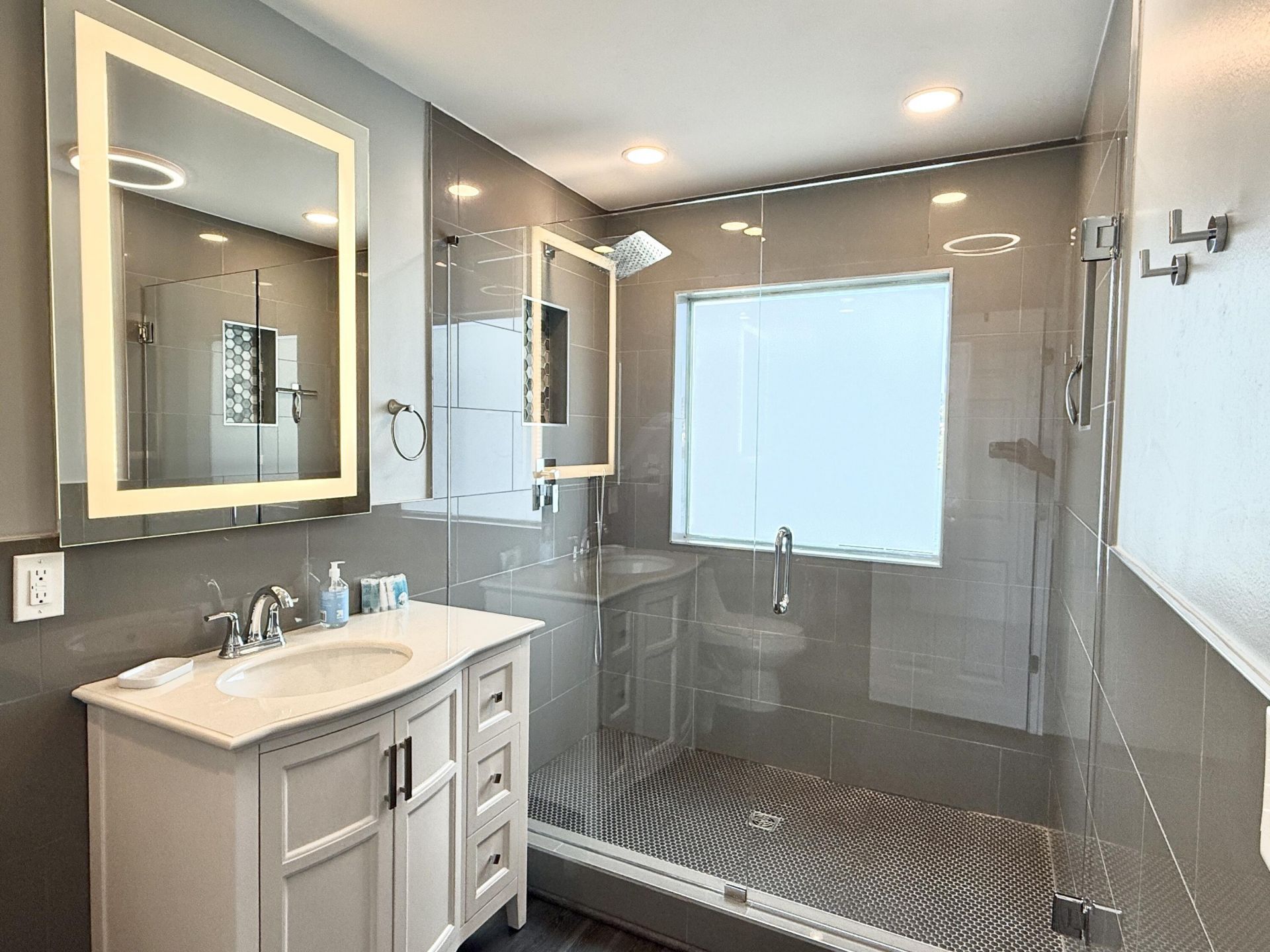 4741 Arco Lane Photo 9