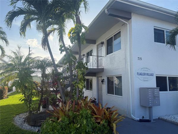 715 NE 2nd Ave , Unit 202, Fort Lauderdale, FL 33304