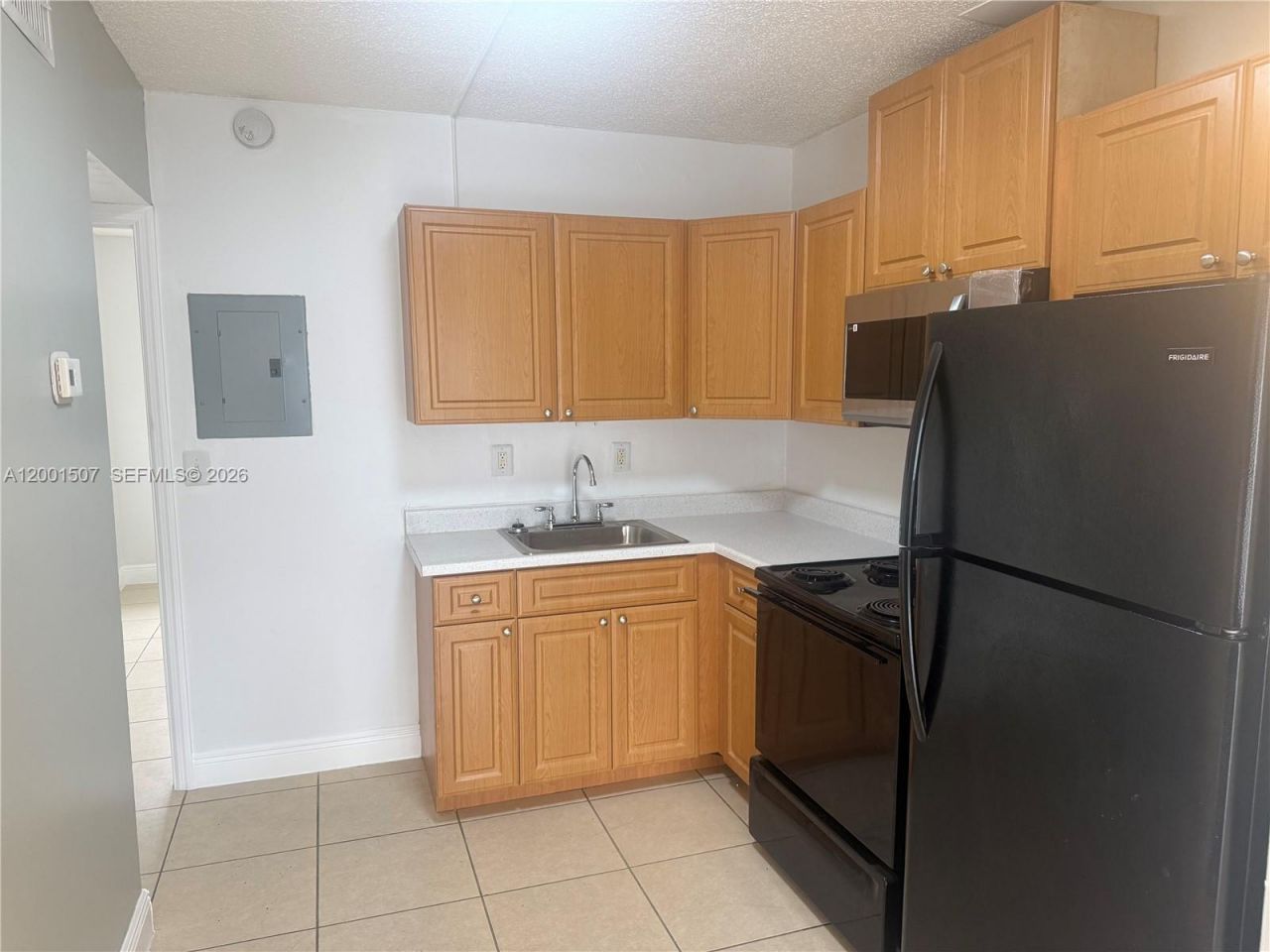 715 NE 2nd Ave, Unit 202, Fort Lauderdale, FL 33304 Photo
