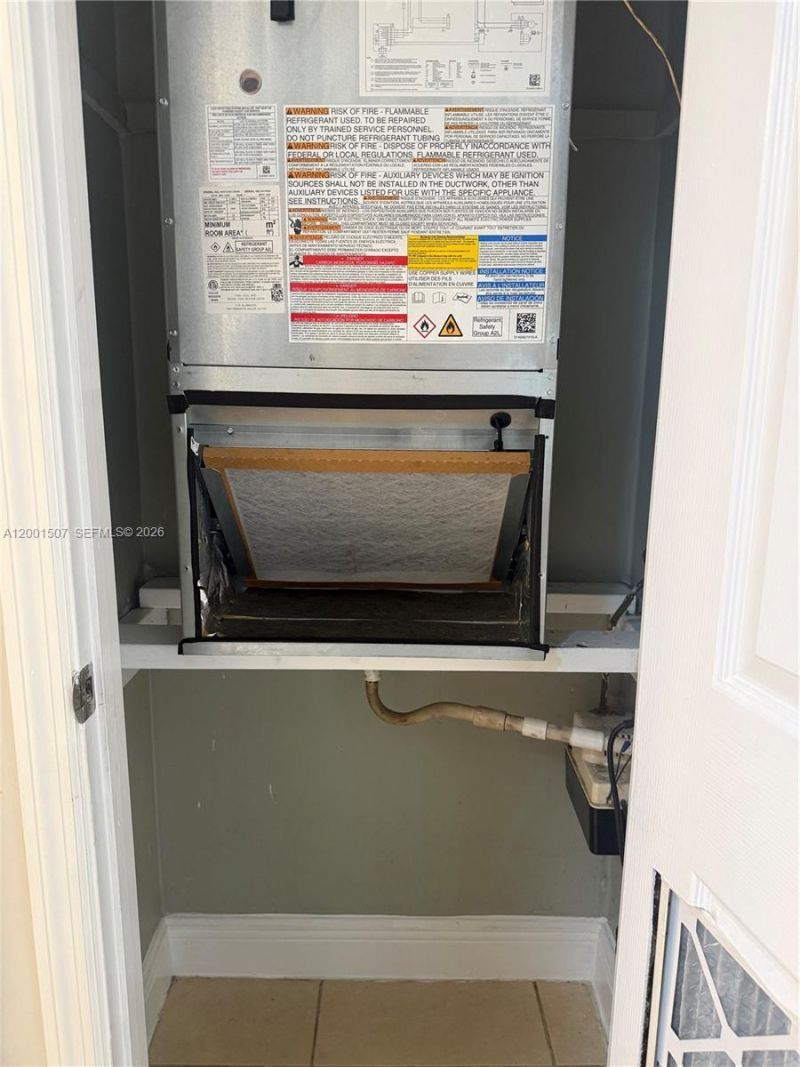 715 NE 2nd Ave, Unit 202, Fort Lauderdale, FL 33304 Photo