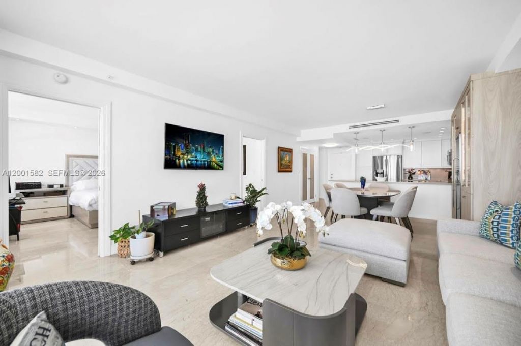 5601 Collins Ave, Unit 903, Miami Beach, FL 33140 Photo