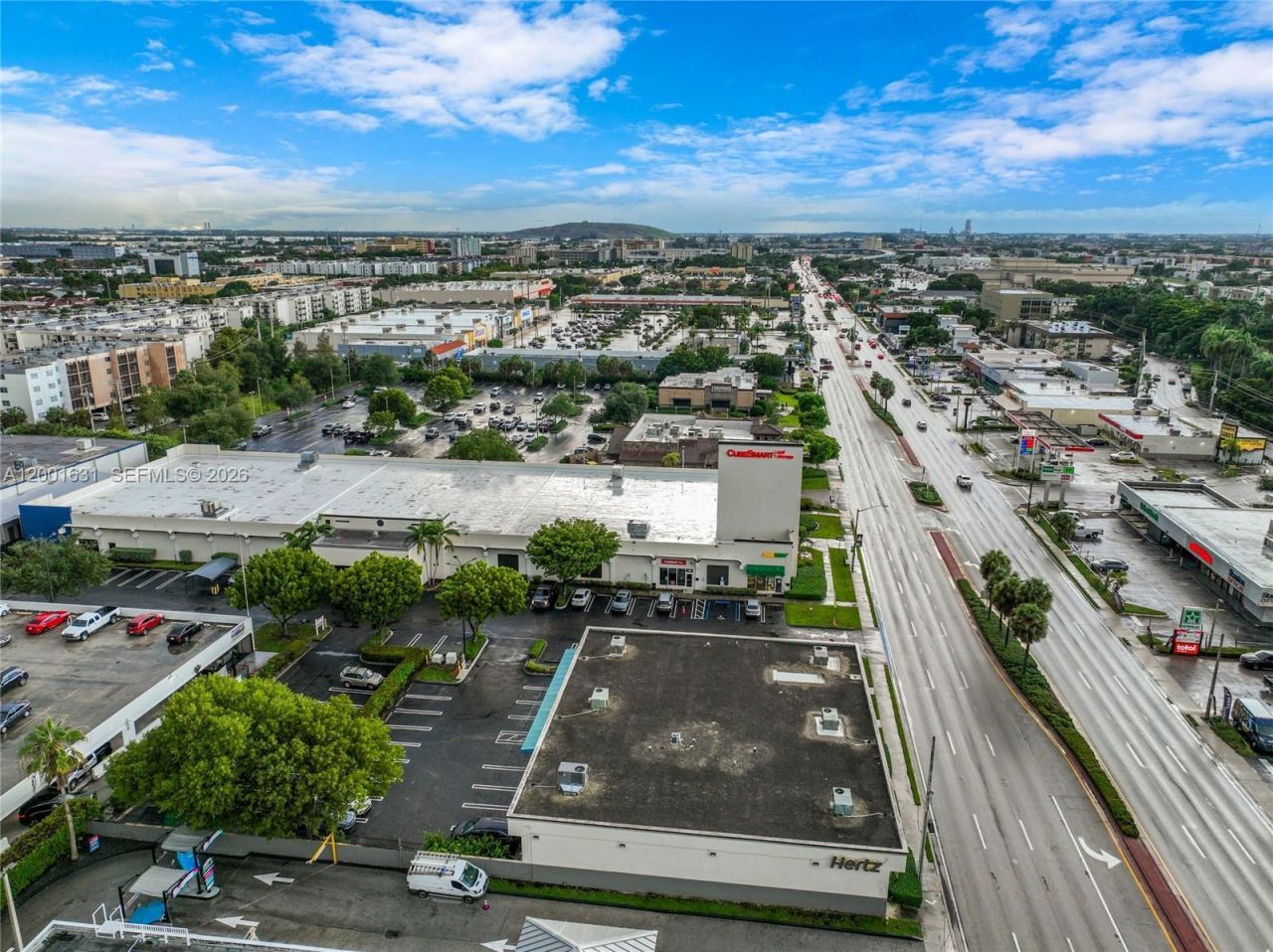 1305 W 53rd St, Unit 429, Hialeah, FL 33012 Photo