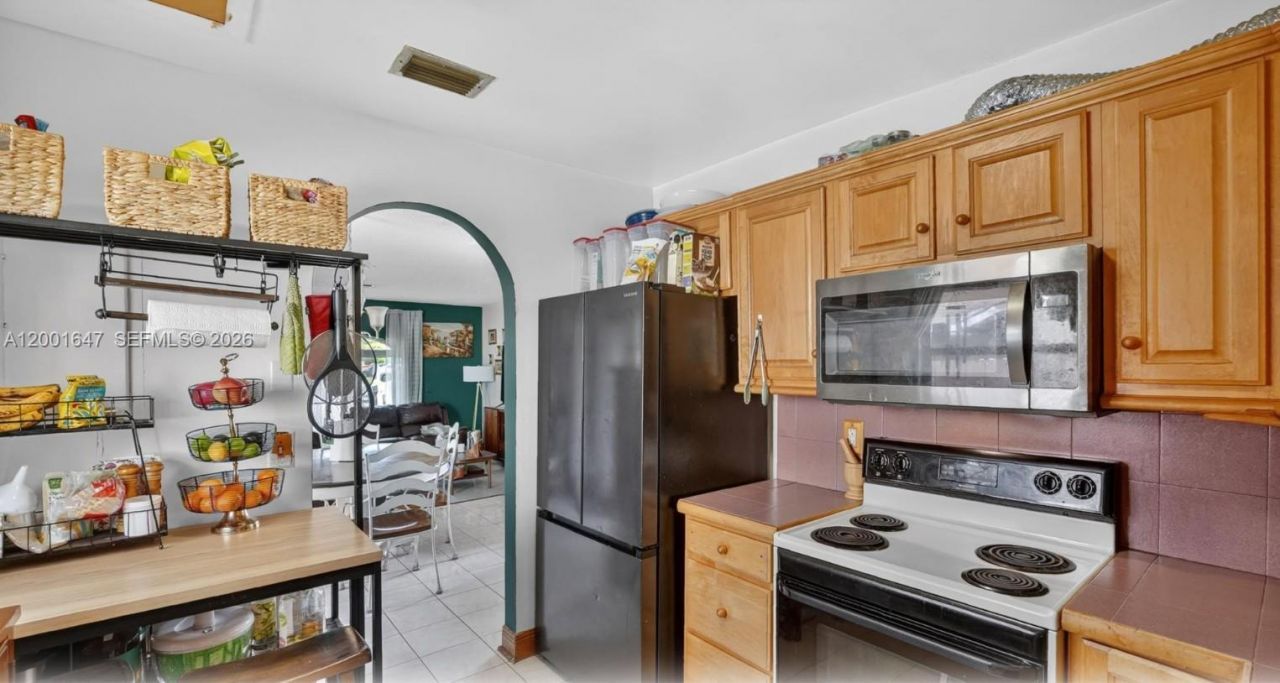7010 SW 103rd Pl, Miami, FL 33173 Photo