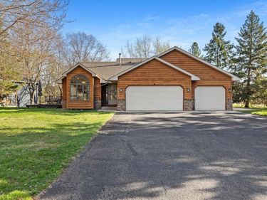 4634 Stoddart Lane, White Bear Twp, MN 55127