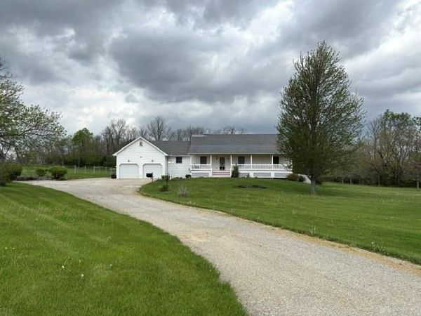 7877 Pyrmont Road, Lewisburg, OH 45338