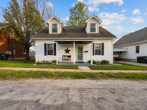 308 Walnut Street , Waterloo, IL 62298