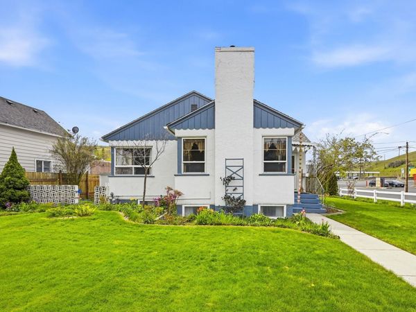 811 N Morton St, Colfax, WA 99111