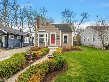 1406 E Lincoln Avenue, Royal Oak, MI 48067