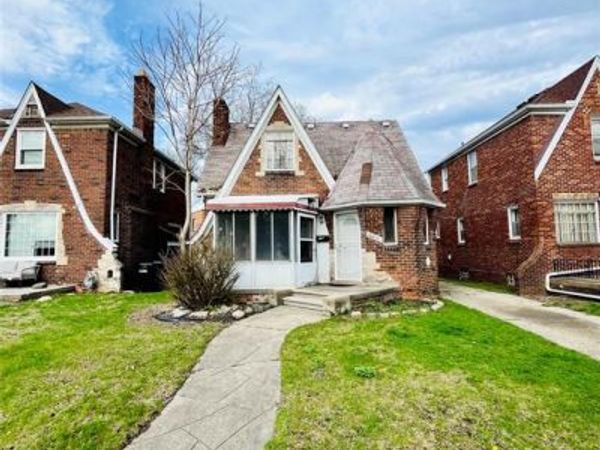 16811 Manor Street, Detroit, MI 48221