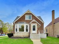 5921 N Melvina Avenue, Chicago, IL 60646 primary photo