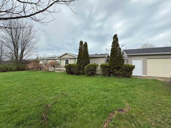 2712 64th Street, Fennville, MI 49408