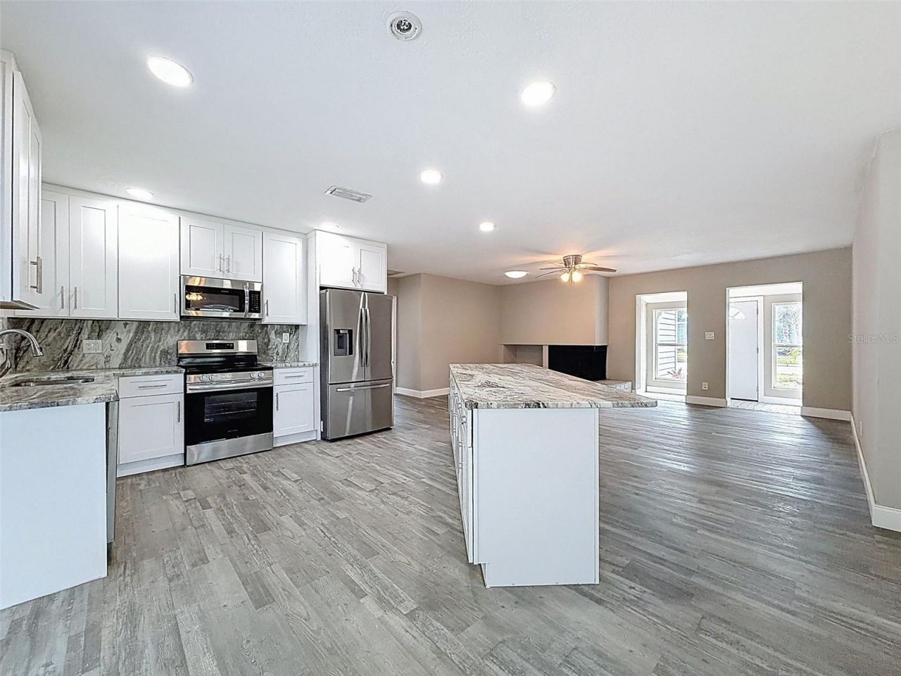 4221 Shore Acres Boulevard Ne, Saint Petersburg, FL 33703 Photo