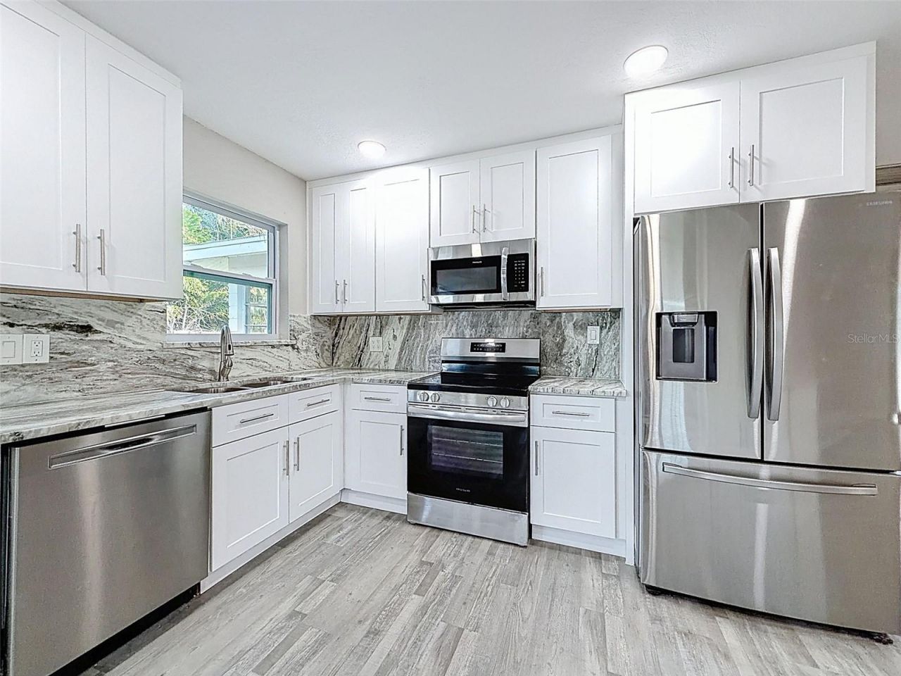 4221 Shore Acres Boulevard Ne, Saint Petersburg, FL 33703 Photo