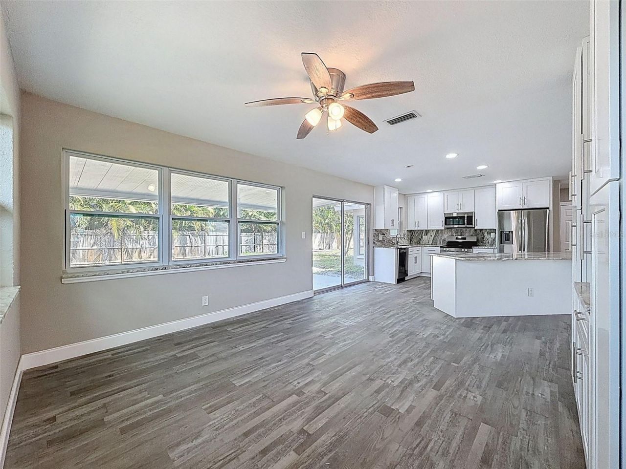 4221 Shore Acres Boulevard Ne, Saint Petersburg, FL 33703 Photo