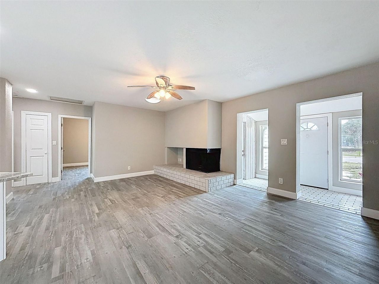 4221 Shore Acres Boulevard Ne, Saint Petersburg, FL 33703 Photo