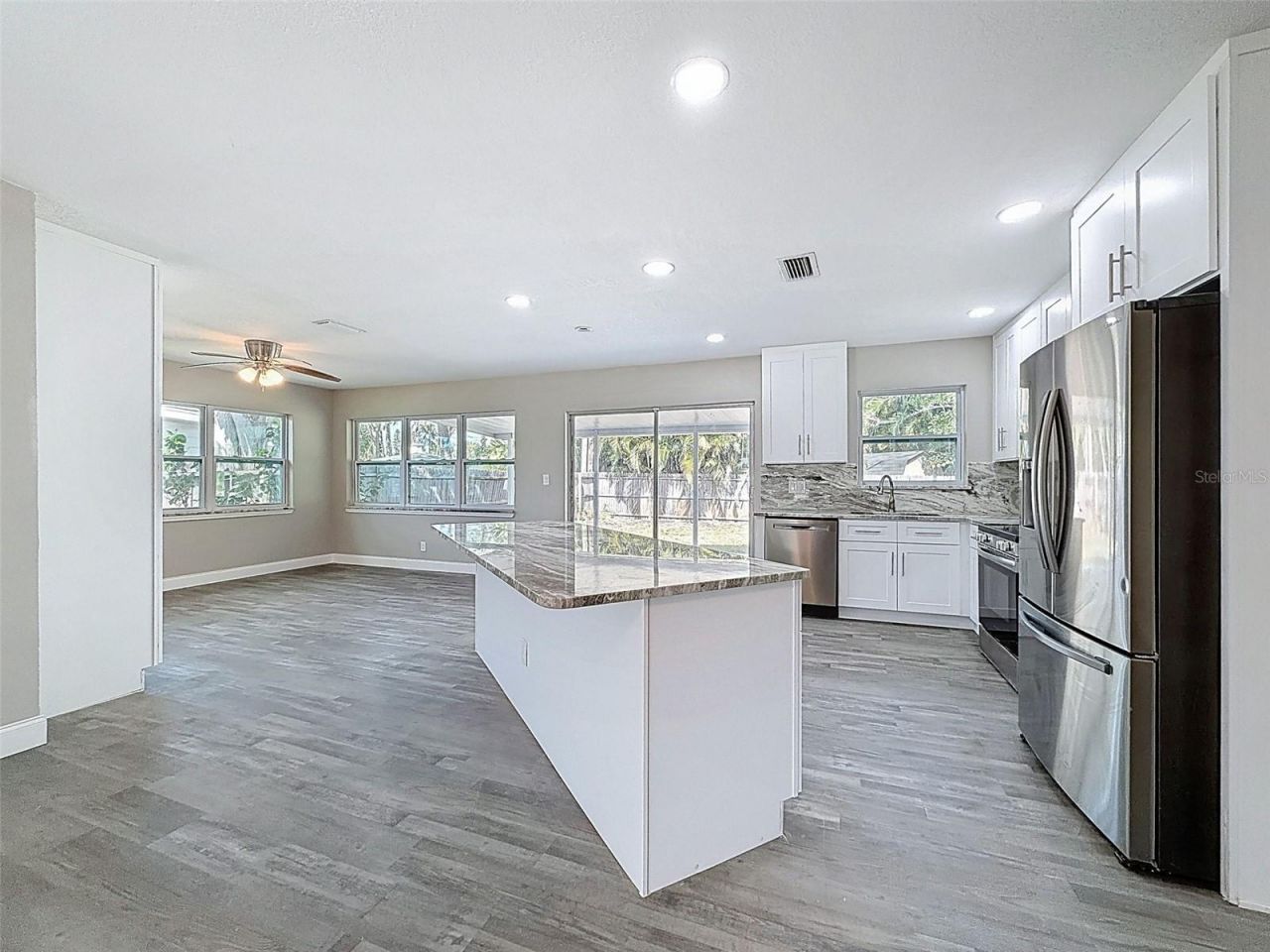 4221 Shore Acres Boulevard Ne, Saint Petersburg, FL 33703 Photo