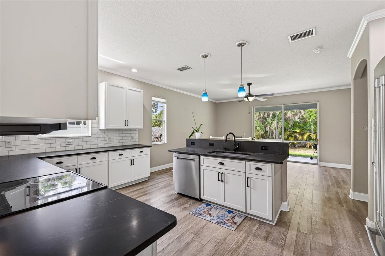 3409 38th Terrace E, Bradenton, FL 34208 Photo