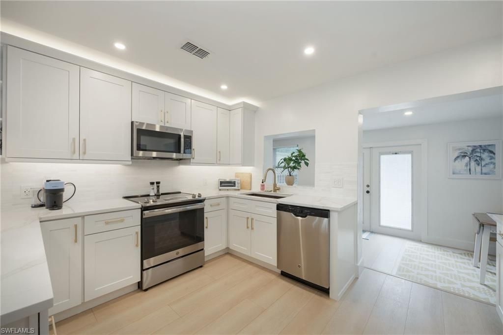 4525 Fluvia Ave, Naples, FL 34103 Photo