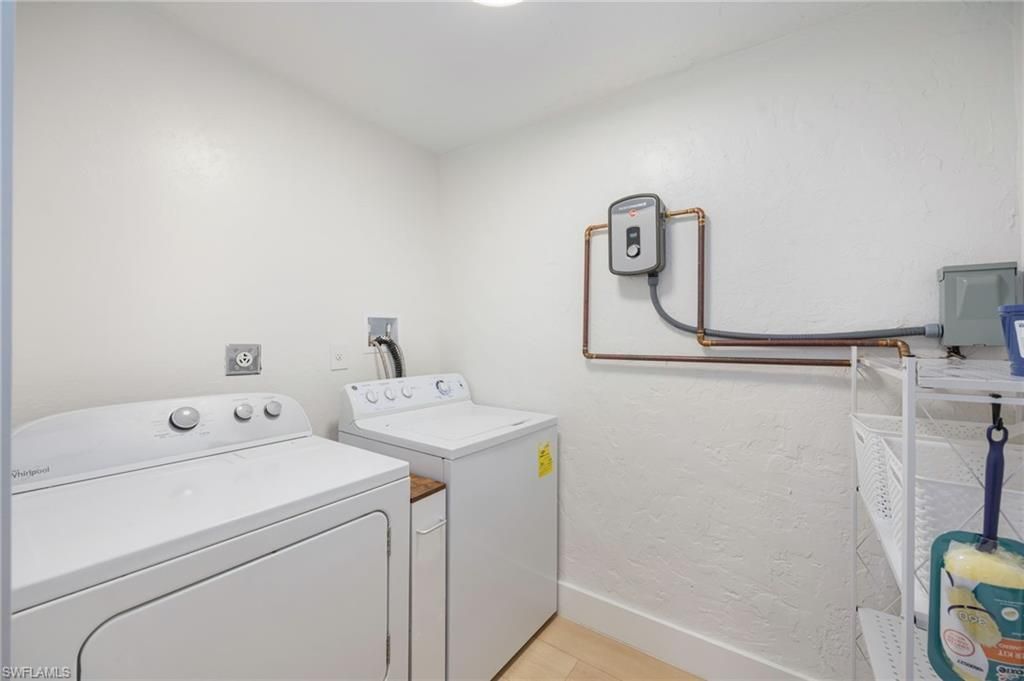 4525 Fluvia Ave, Naples, FL 34103 Photo