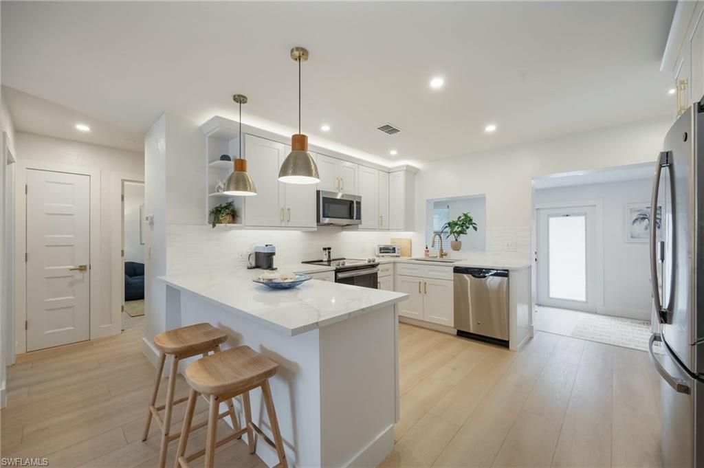 4525 Fluvia Ave, Naples, FL 34103 Photo