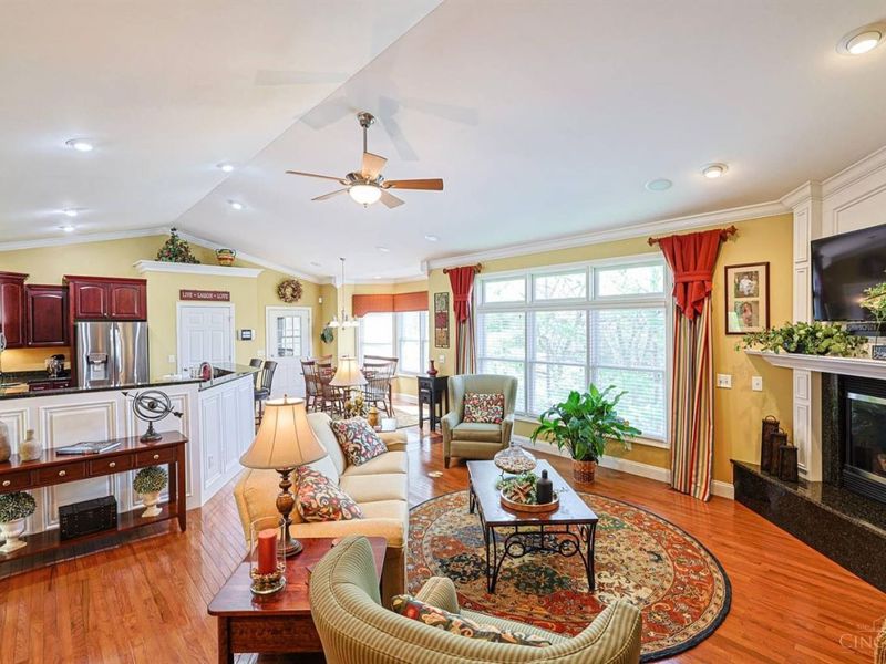 6377 Conifer Lane, Cincinnati, OH 45247 Photo 11